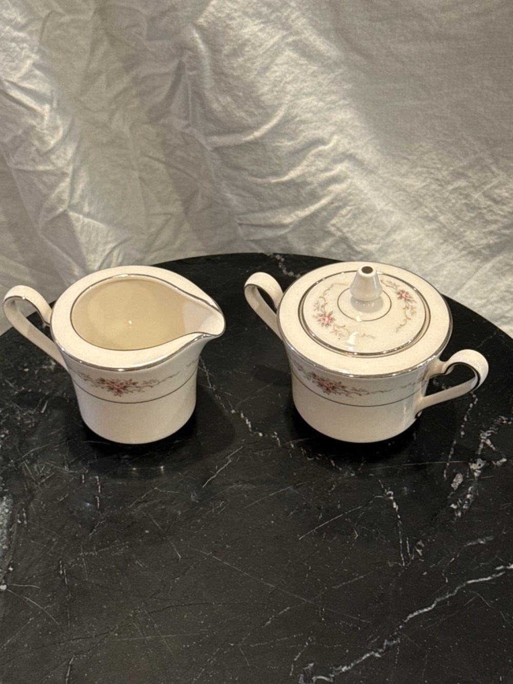 Noritake ivory China pattern number 7551 Patricia cream and sugar with lid
